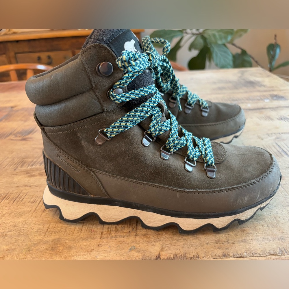 Sorel Kinetic Conquest Tundra Boots 8.5 Quarry Color